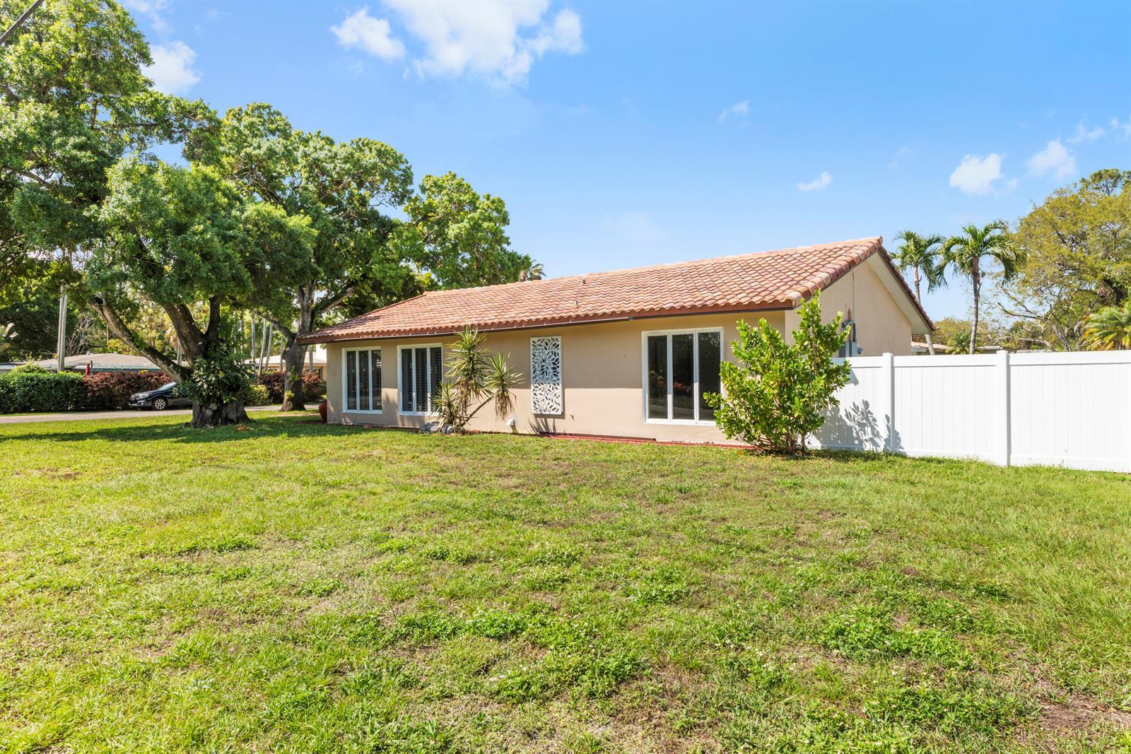 1255 SW 15th Avenue, Fort Lauderdale FL 33312 photo 4