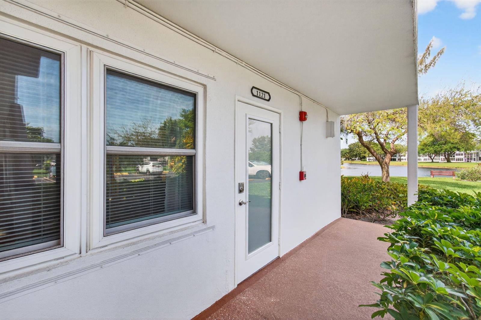 1121 Cambridge F, Deerfield Beach FL 33442 photo 3