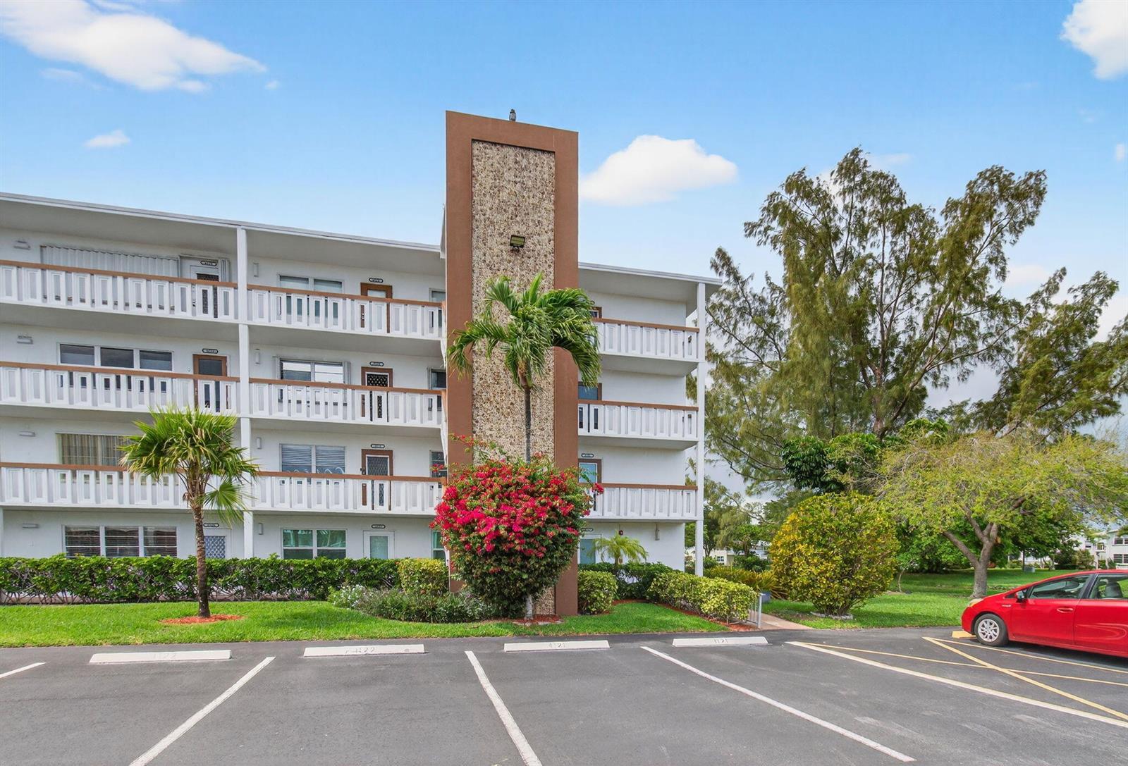 1121 Cambridge F, Deerfield Beach FL 33442