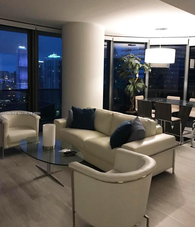 55 SW 9th St # 2901, Miami FL 33130 photo 3