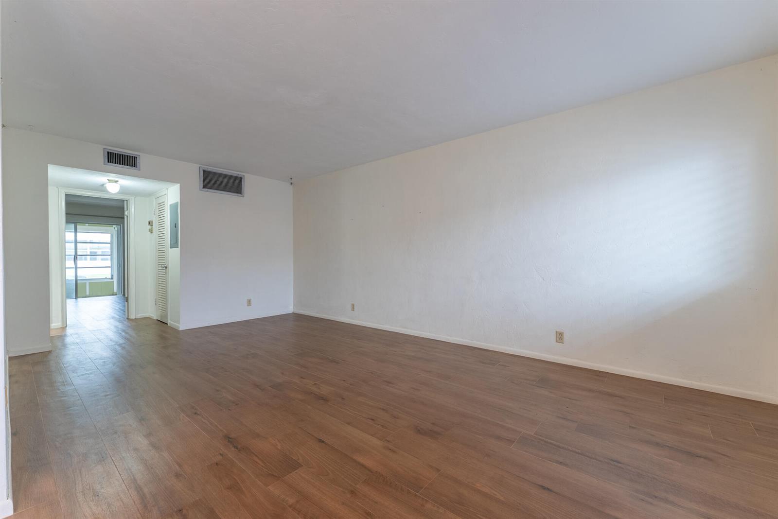 2020 Lake Osborne Drive # 9, FL 33461 photo 5