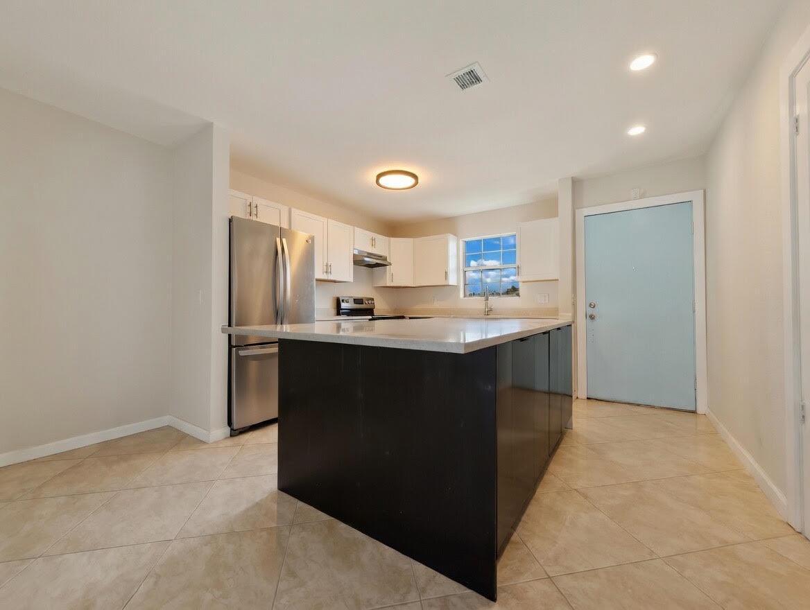 3351 NW 85th # 116, Coral Springs FL 33065 photo 3