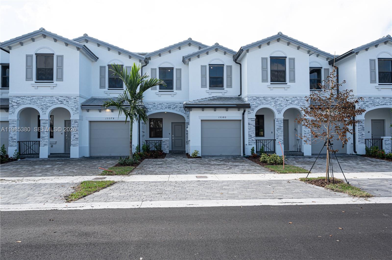 13380 SW 287th Ter, Homestead FL 33033 photo 2