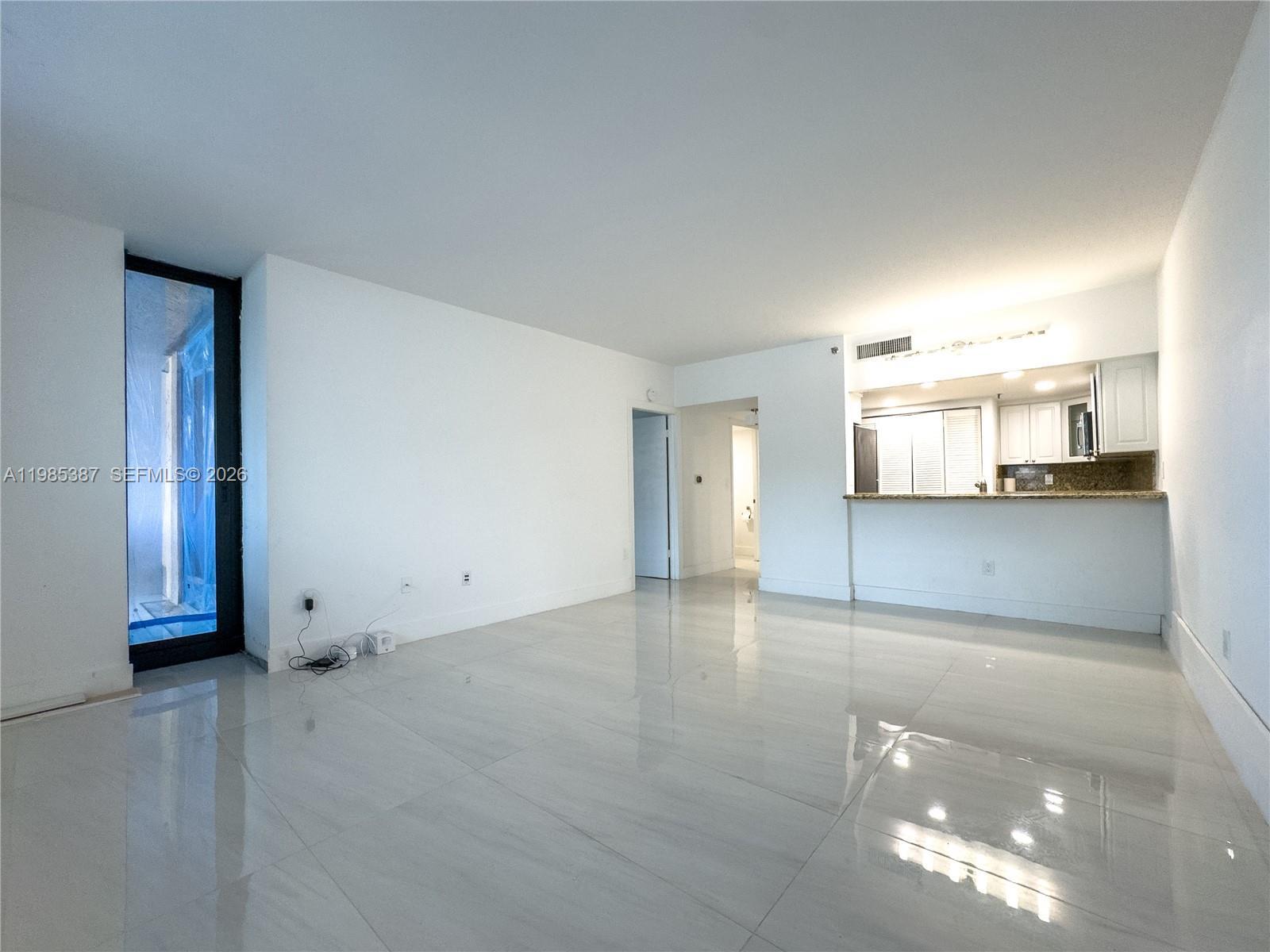 540 Brickell Key Dr # 416, Miami FL 33131 photo 2