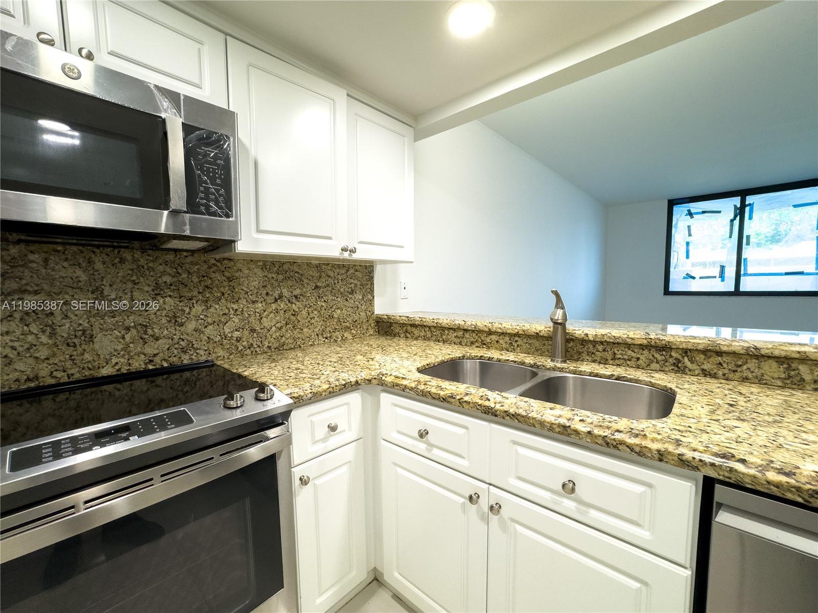 540 Brickell Key Dr # 416, Miami FL 33131 photo 5
