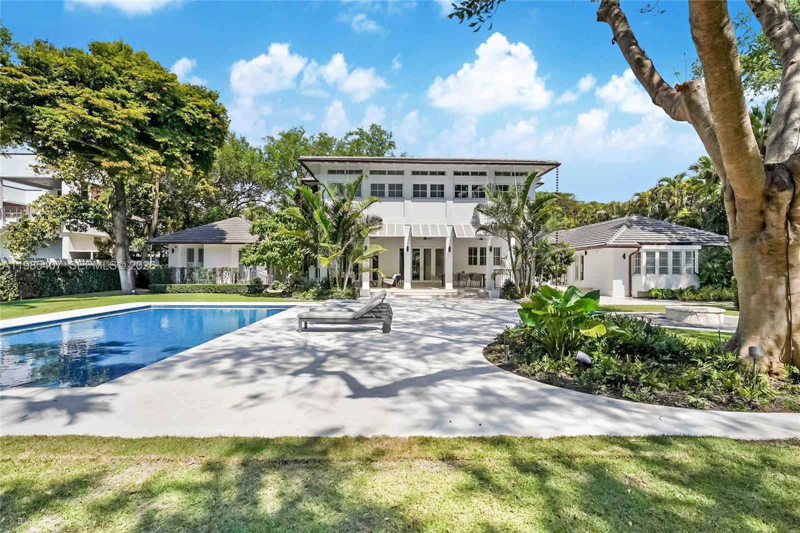 4550 Sunset Dr, Coral Gables FL 33143 photo 2