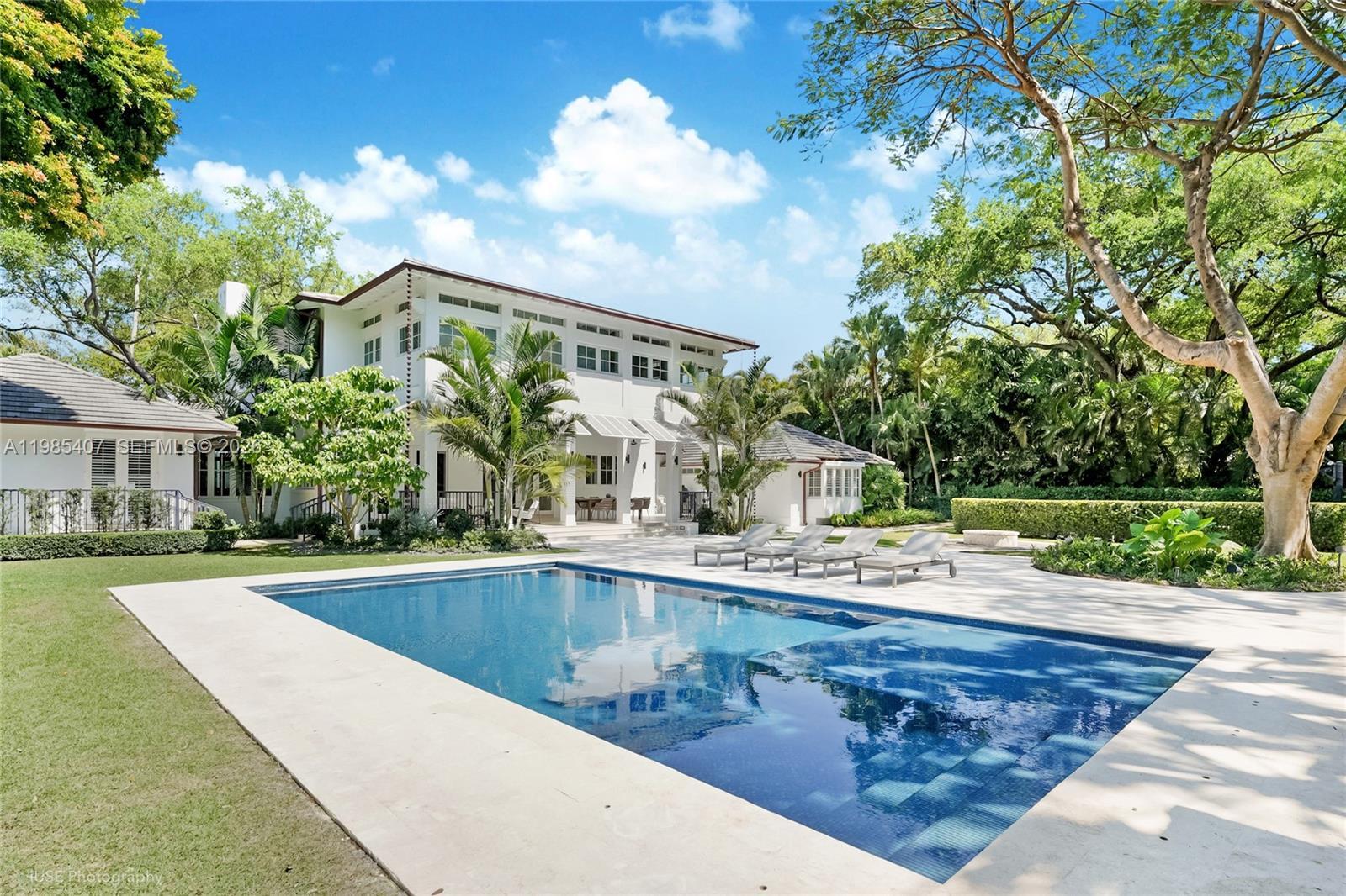 4550 Sunset Dr, Coral Gables FL 33143 photo 4