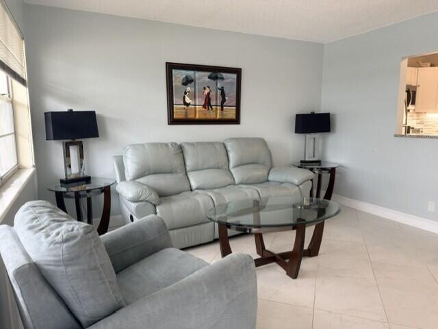 216 Berkshire K, West Palm Beach FL 33417 photo 3