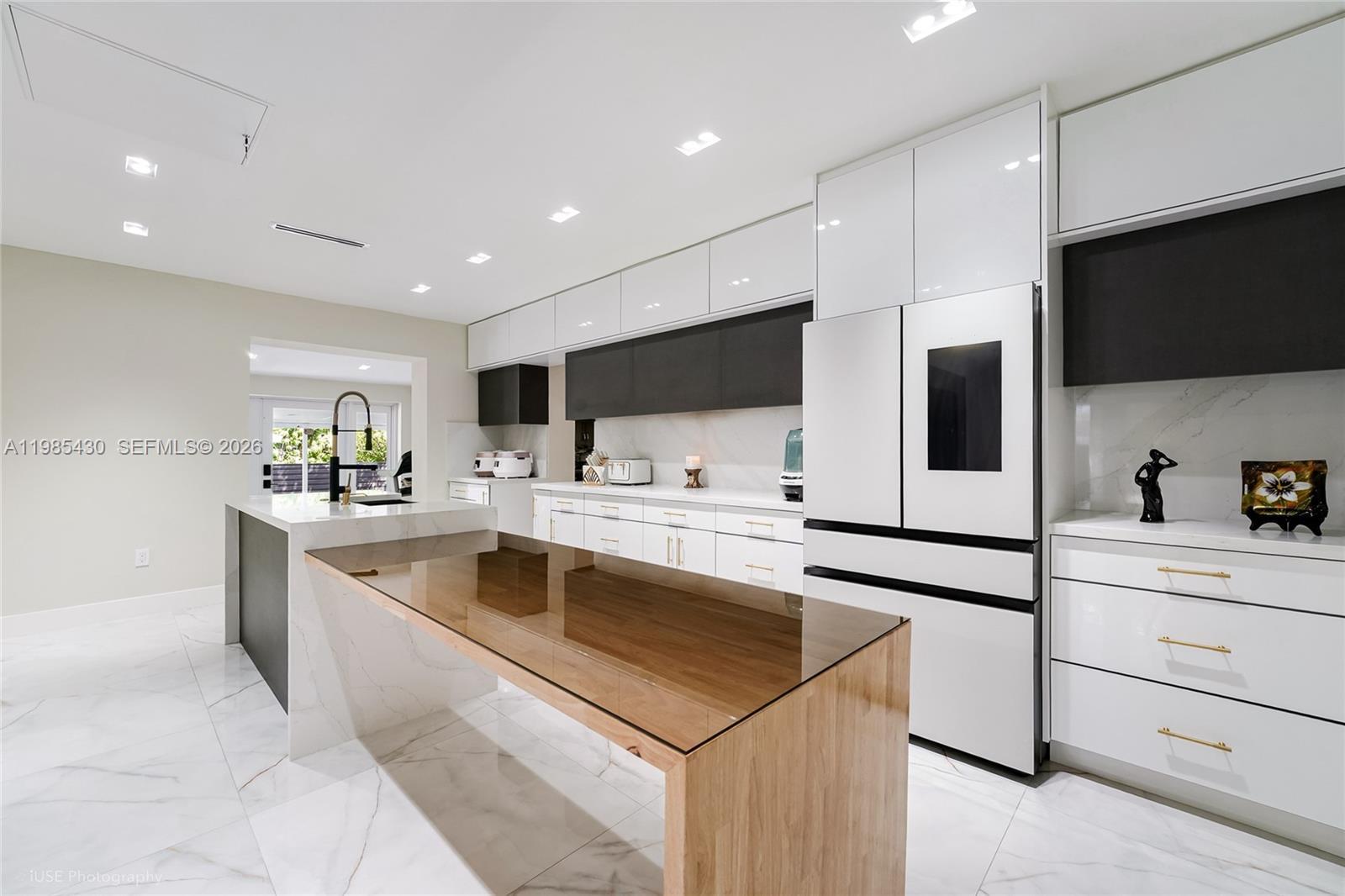 1851 NW 32nd Ave, Miami FL 33125 photo 3