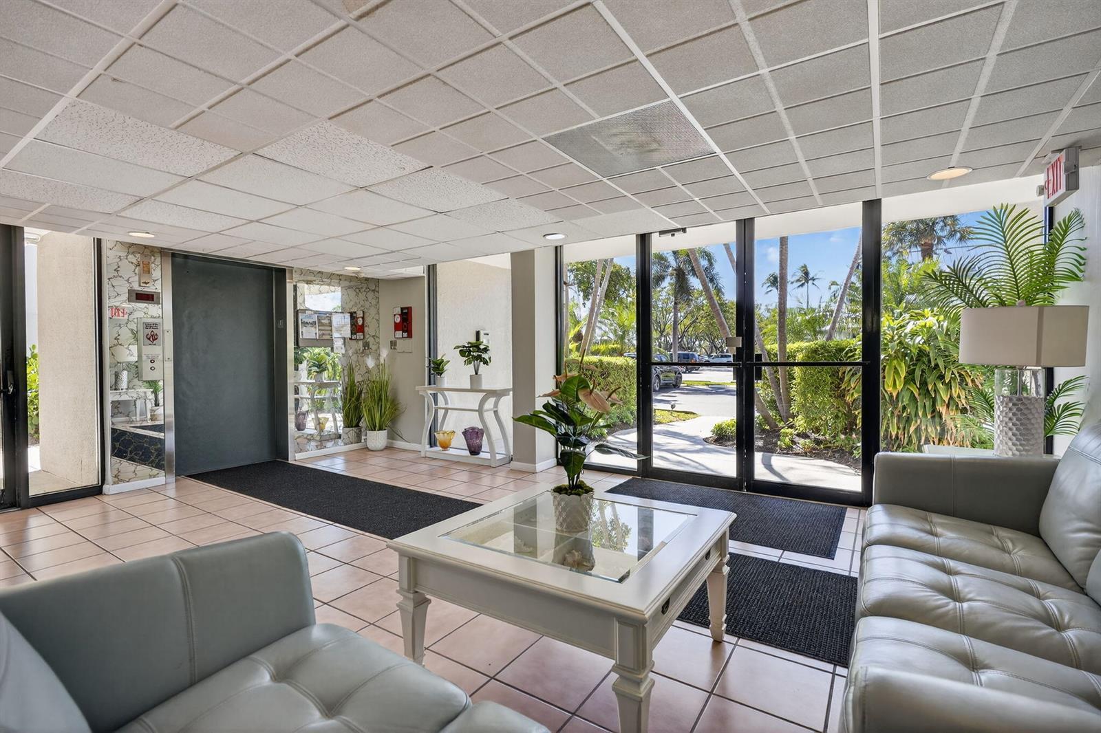 1605 S Us Highway 1, Jupiter FL 33477 photo 4