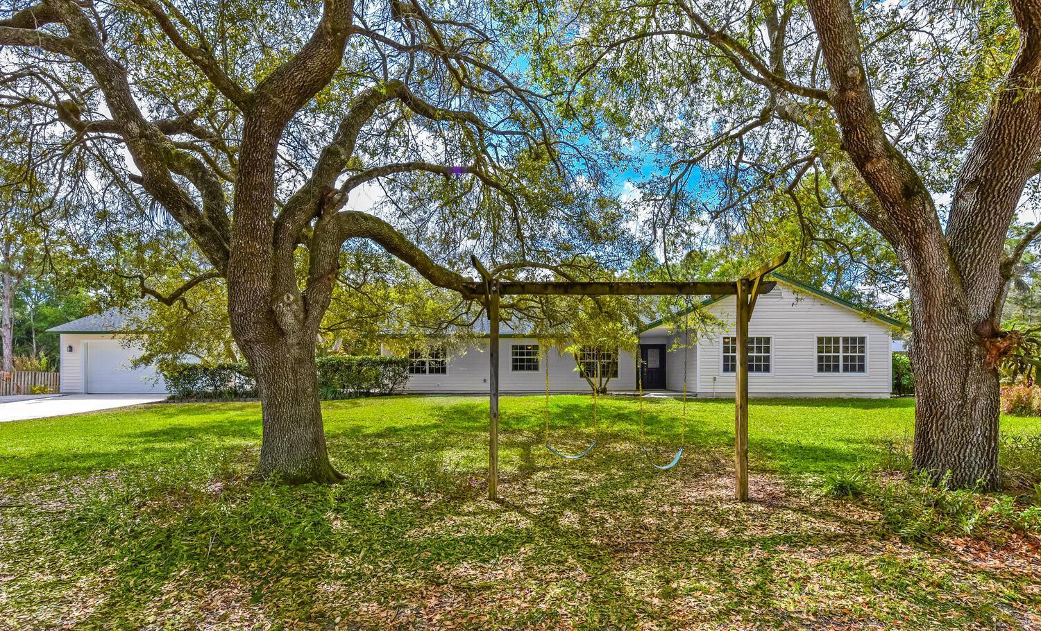 16244 E Downers Drive, Loxahatchee FL 33470 photo 2