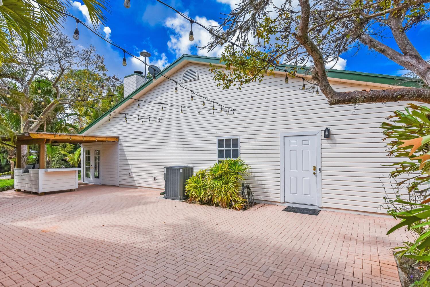 16244 E Downers Drive, Loxahatchee FL 33470 photo 4