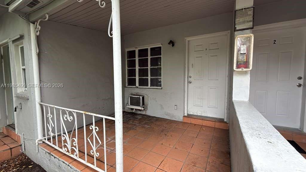 1751 NW 29th St # 3, Miami FL 33142