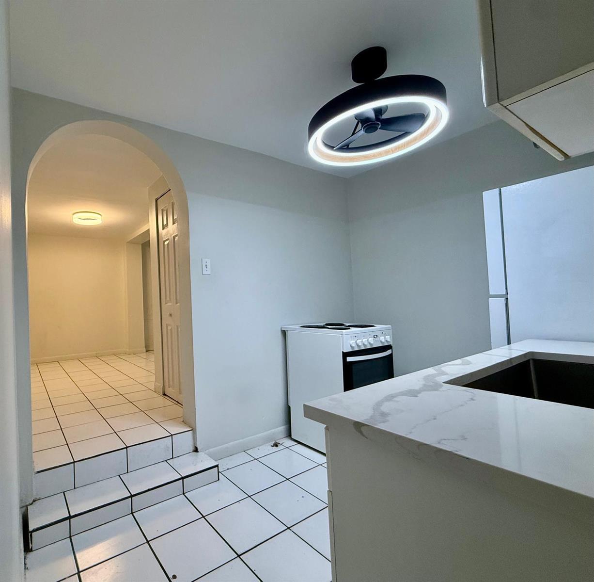 1215 NE 17th Avenue Unit 5, Fort Lauderdale FL 33304 photo 2