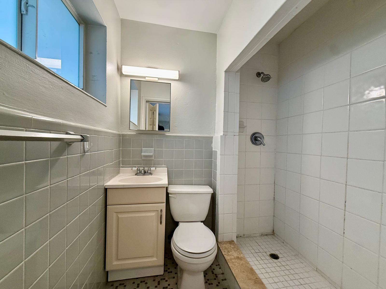 1215 NE 17th Avenue Unit 5, Fort Lauderdale FL 33304 photo 3