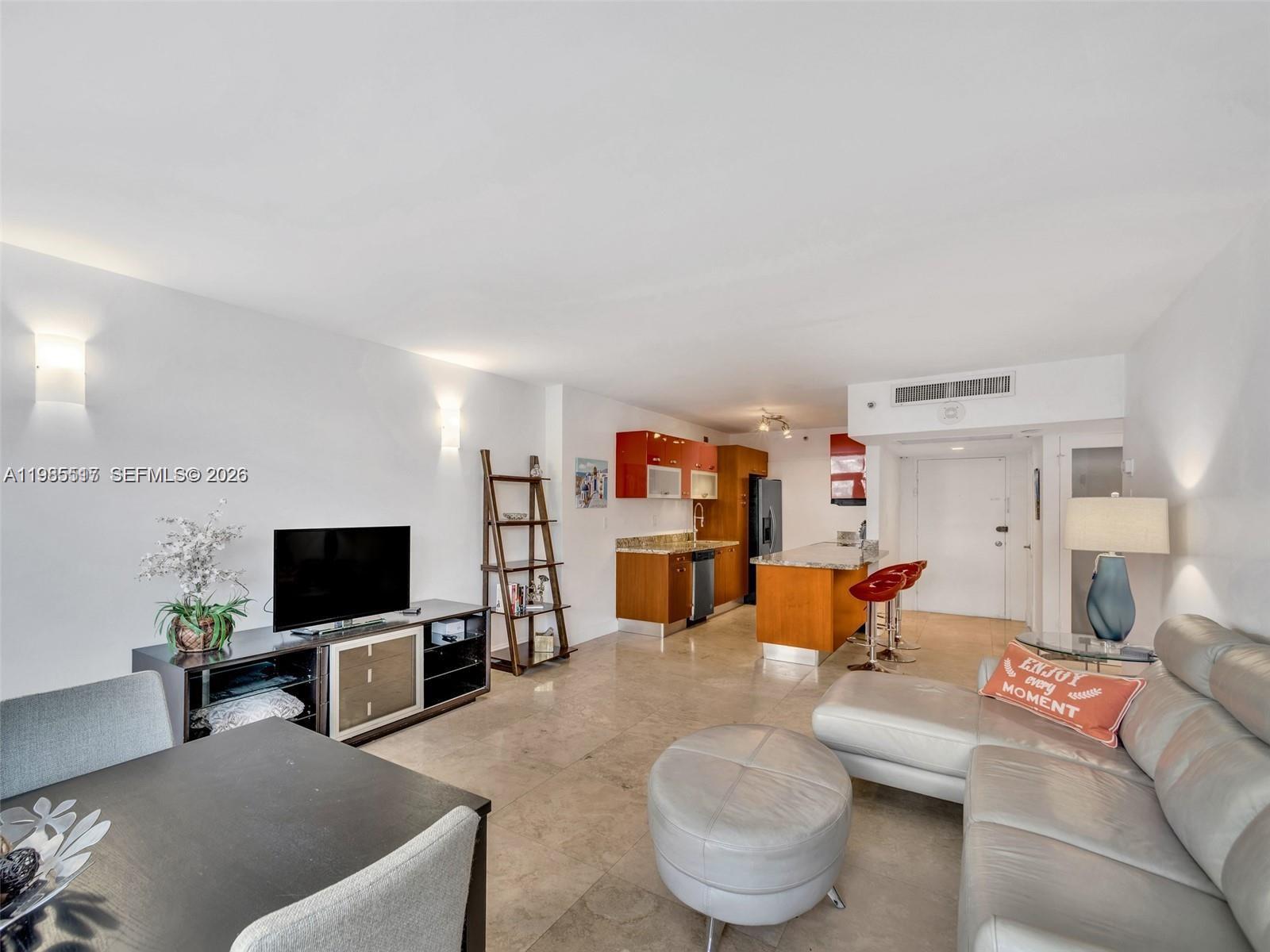 100 Lincoln Rd # 308, Miami Beach FL 33139 photo 2
