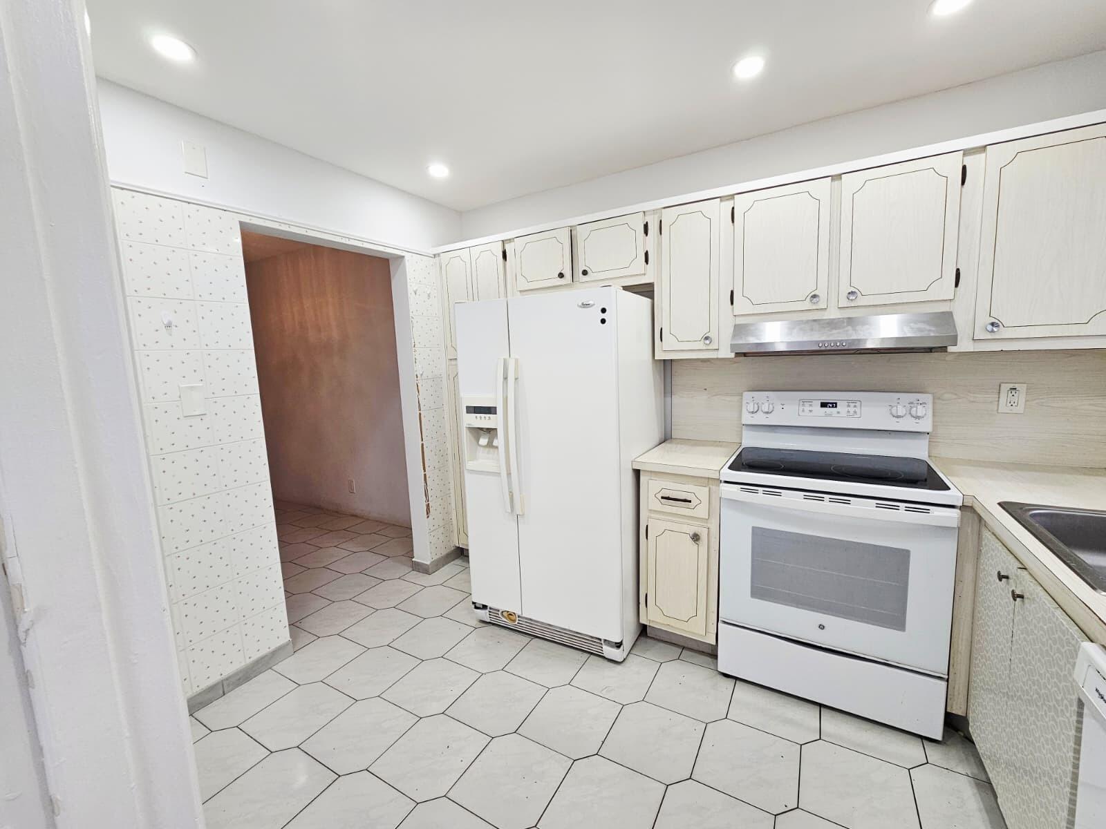 501 Blue Heron Drive # 218a, Hallandale Beach FL 33009 photo 5