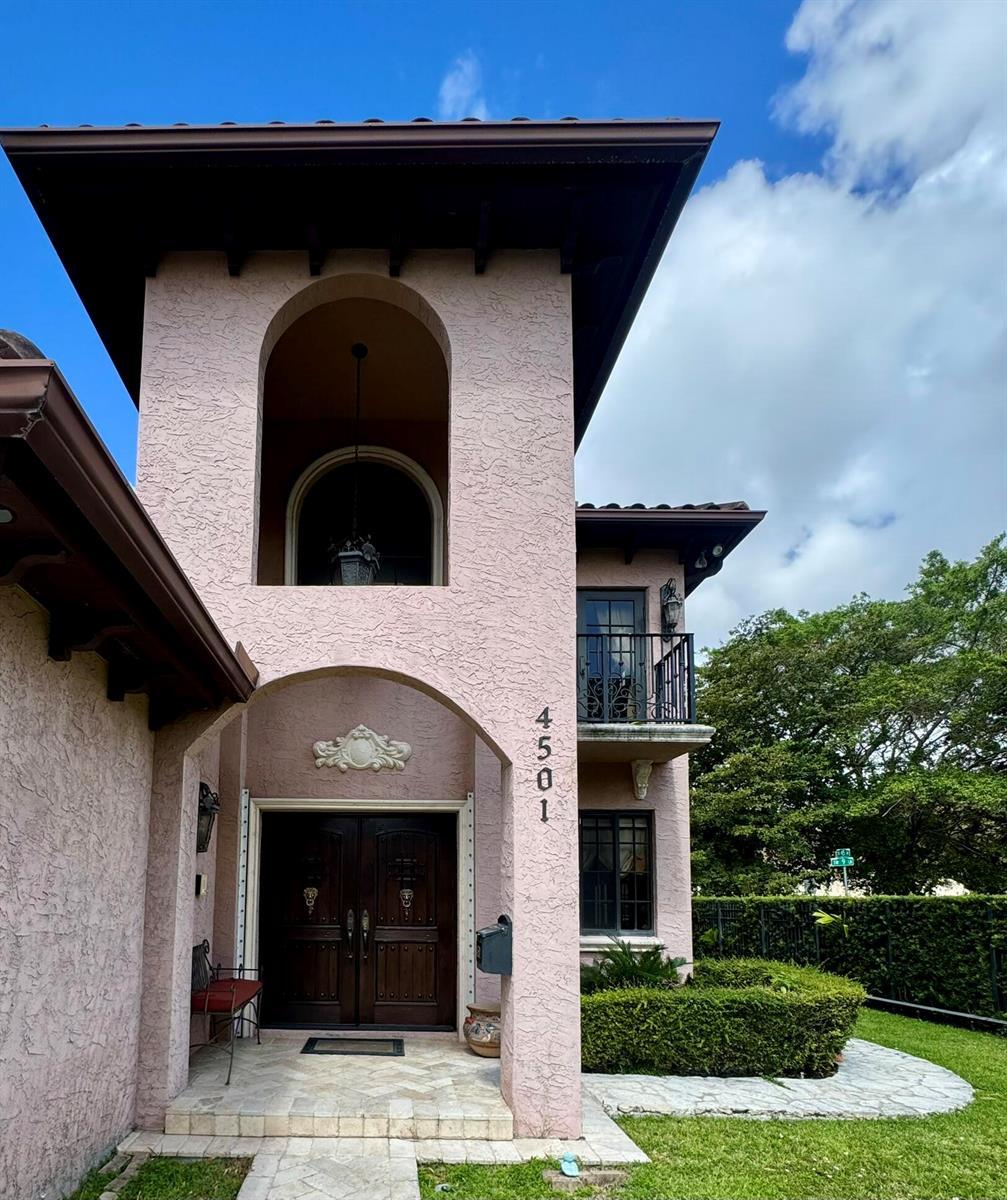 4501 SW 10th Street, Miami FL 33134 photo 4