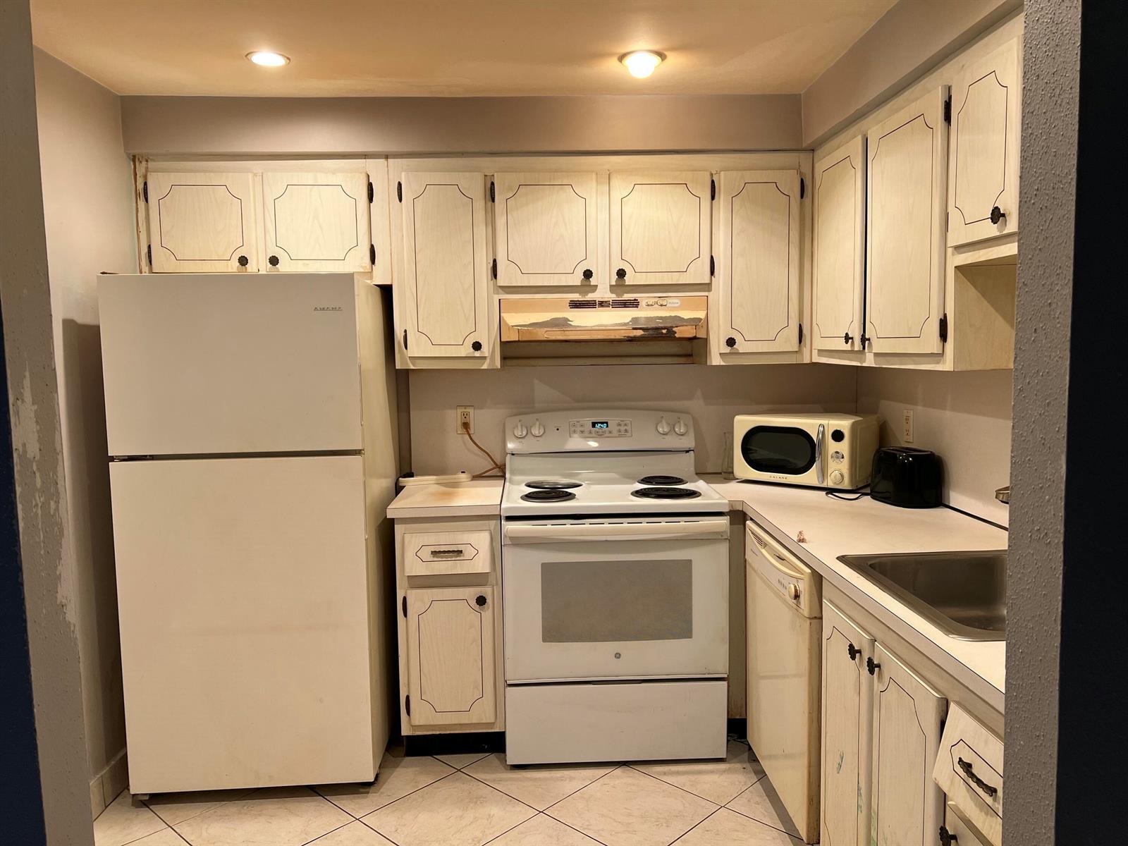 642 N Brittany, Delray Beach FL 33446 photo 4