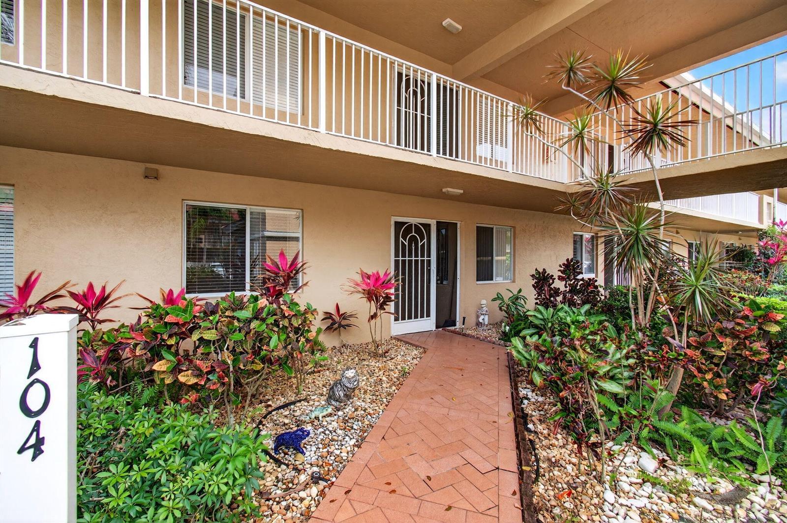 5952 Regal Glen Drive # 104, Boynton Beach FL 33437 photo 2