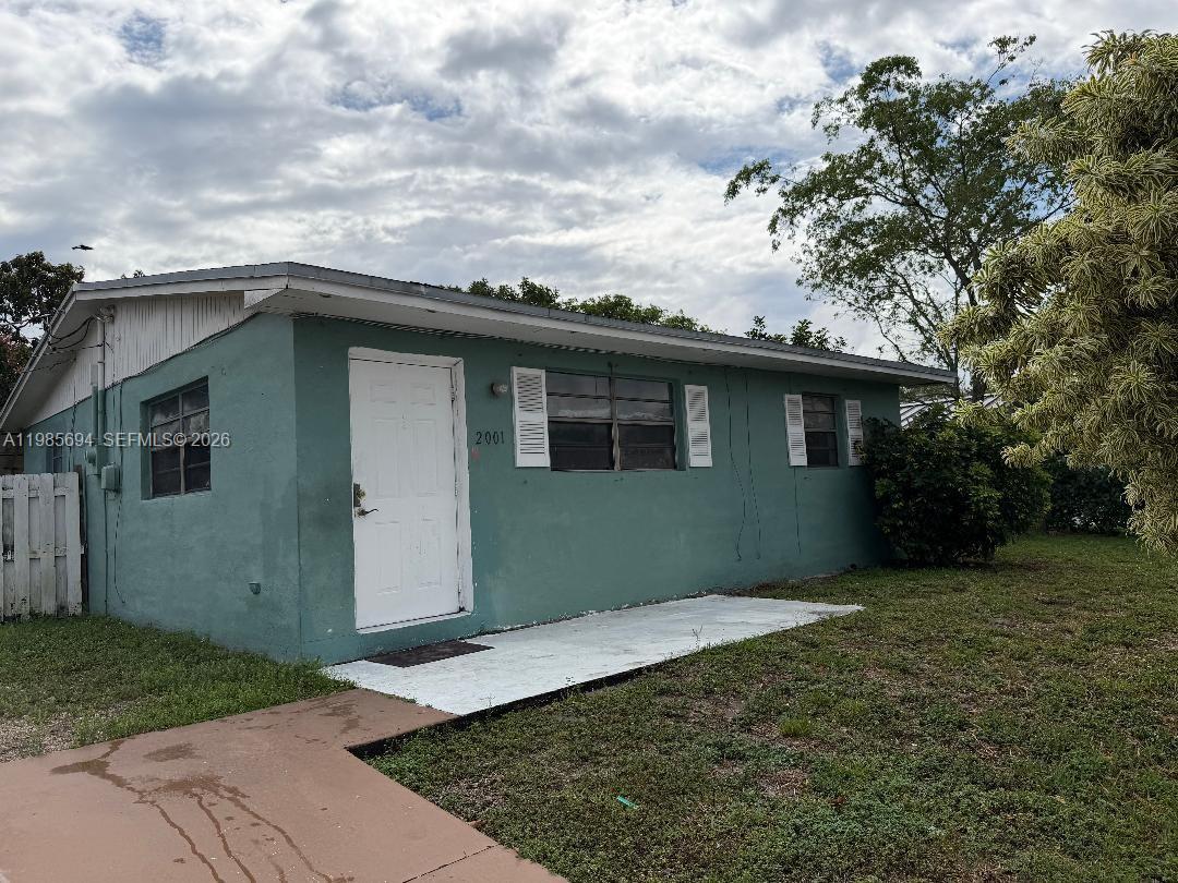 2001 SW 100th Ave, Miramar FL 33025