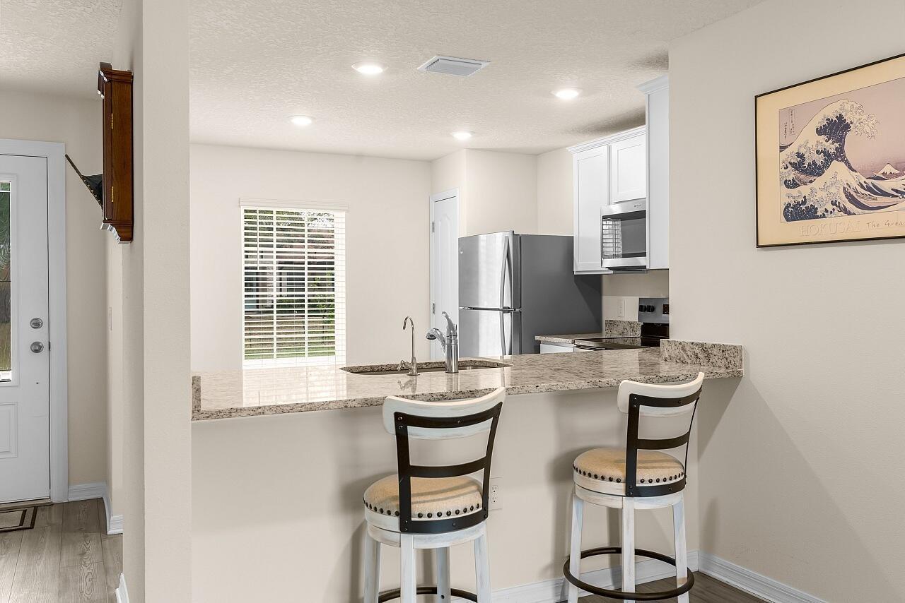 8275 105th Court, Vero Beach FL 32967 photo 2