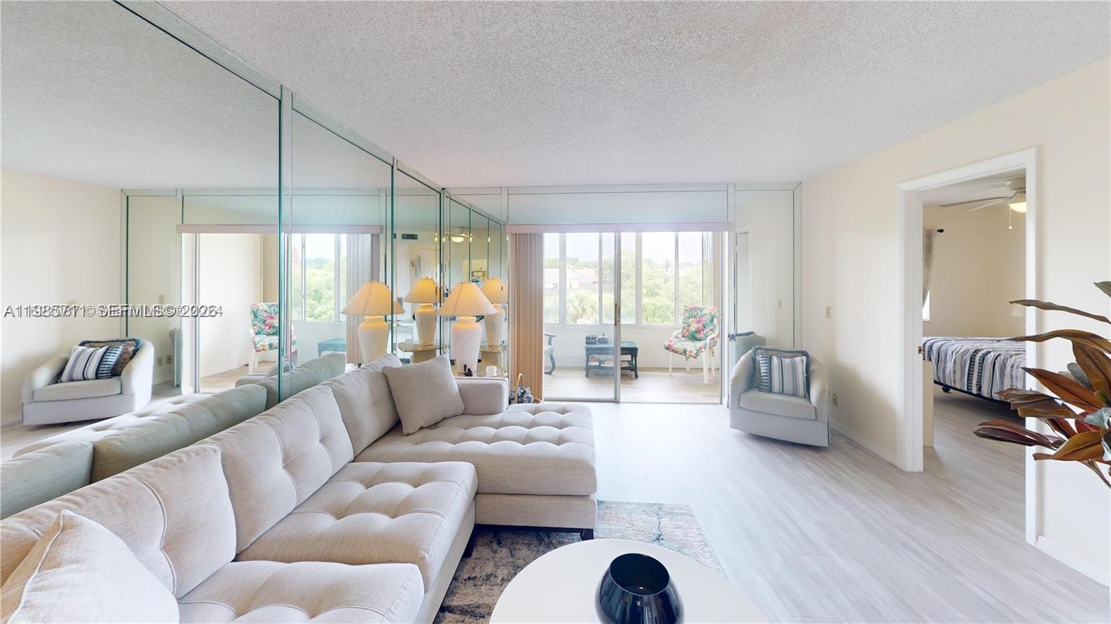 9621 Sunrise Lakes Blvd # 302, Sunrise FL 33322