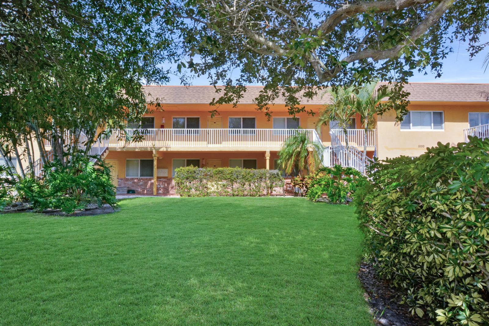 1000 NE 9th Avenue # 4, Delray Beach FL 33483
