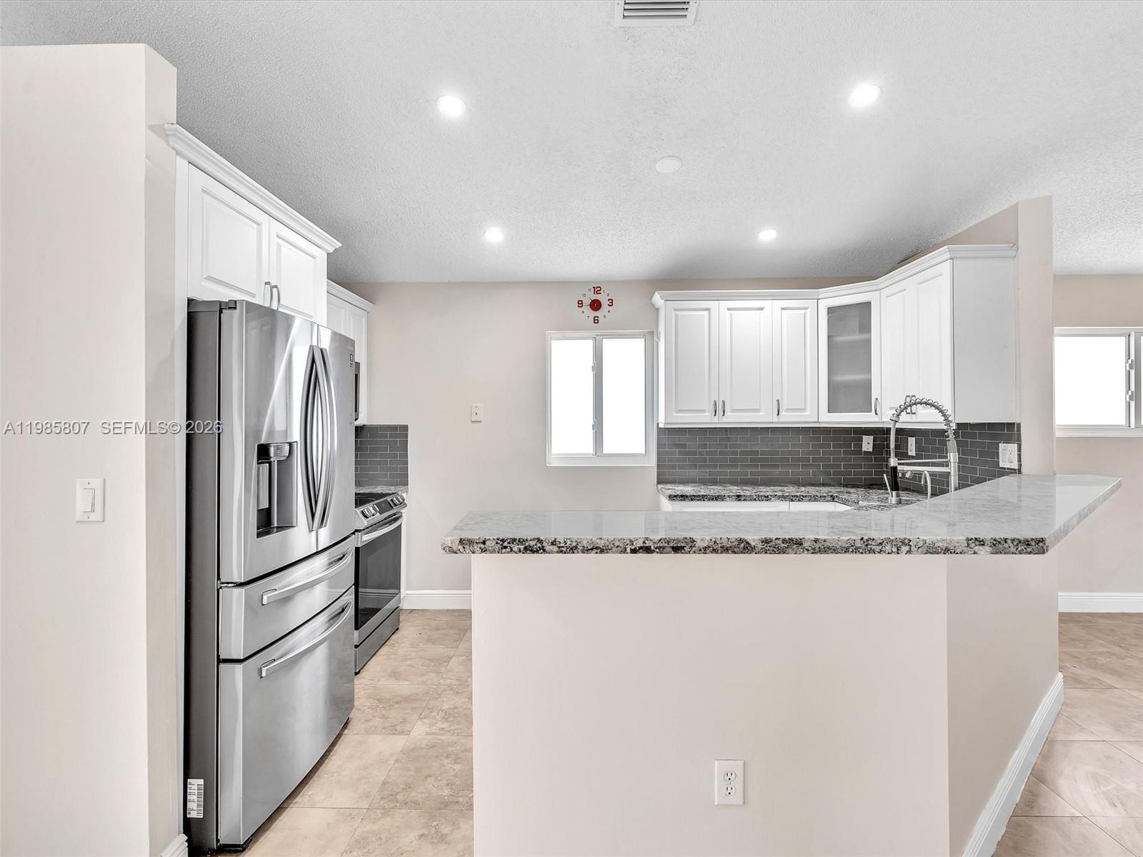 1208 NW 170th Ave, Pembroke Pines FL 33028 photo 3