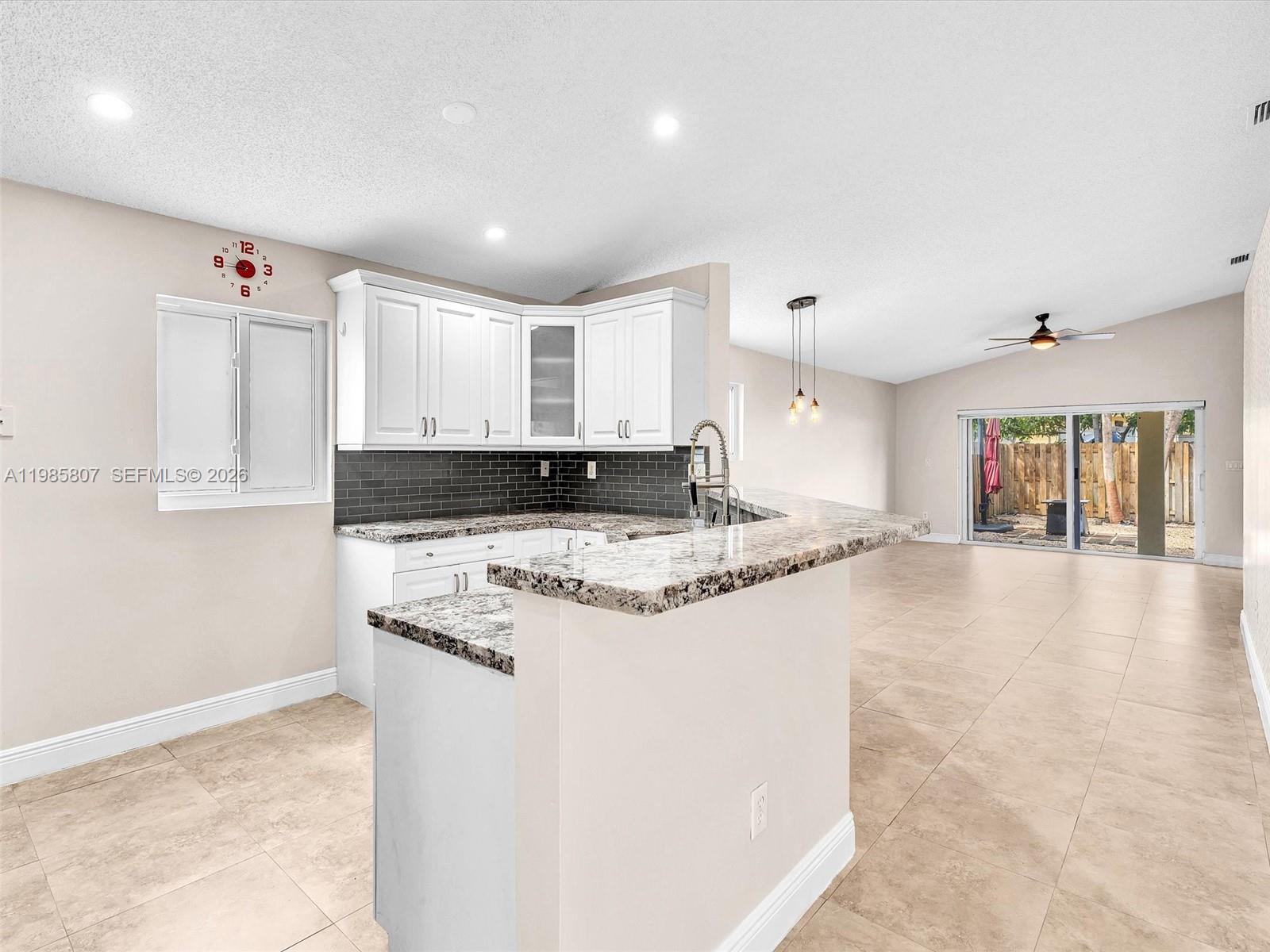 1208 NW 170th Ave, Pembroke Pines FL 33028 photo 5