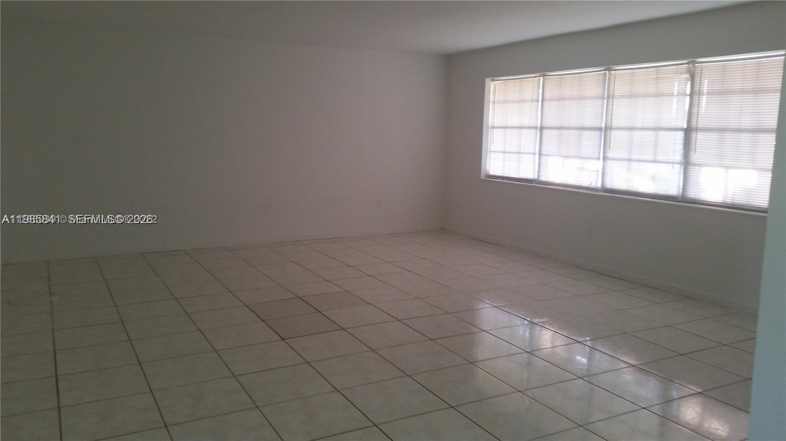 11840 NE 19th Dr # 27, North Miami FL 33181 photo 5