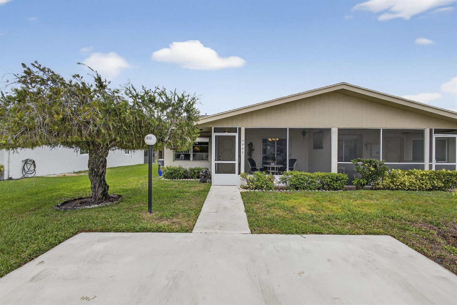 5455 Janice Lane, West Palm Beach FL 33417 photo 3