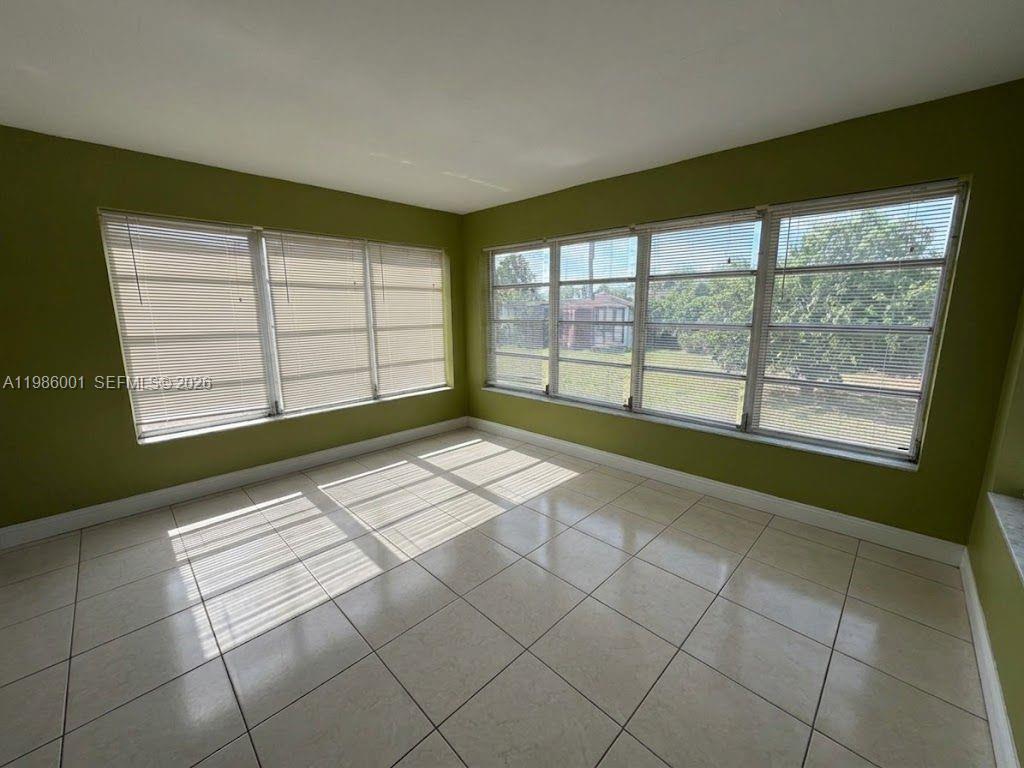 1833 SW 43rd Ave, Fort Lauderdale FL 33317 photo 4