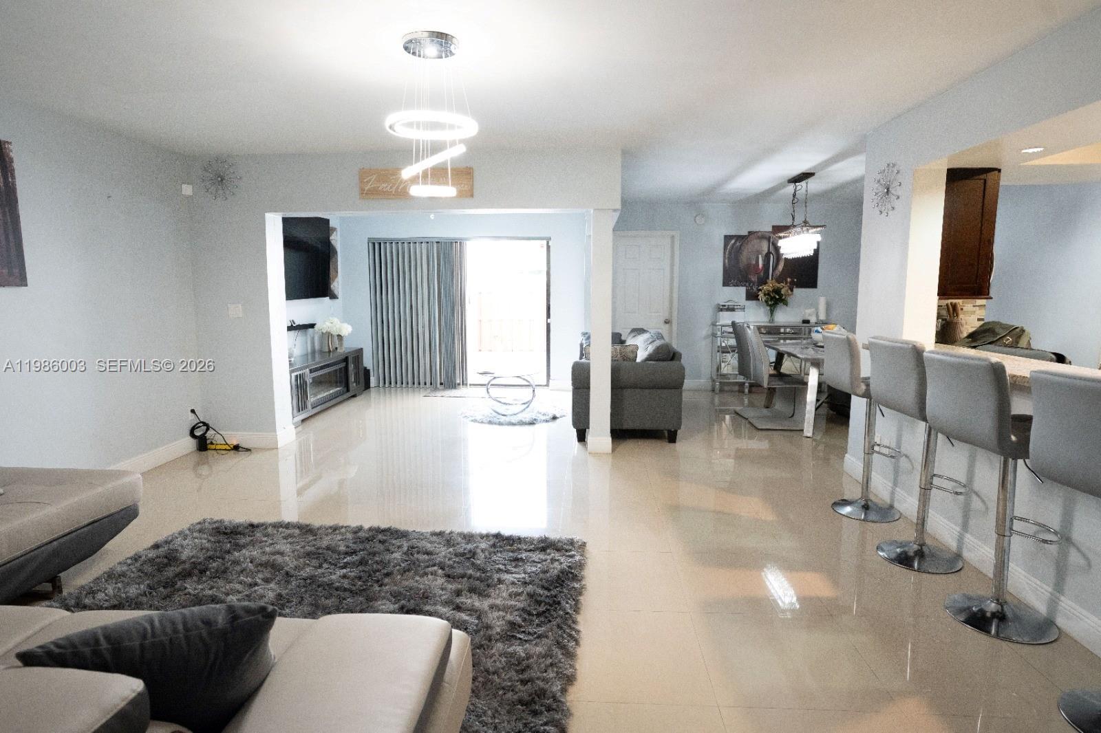 333 Ives Dairy Rd # A33306, Miami FL 33179 photo 2