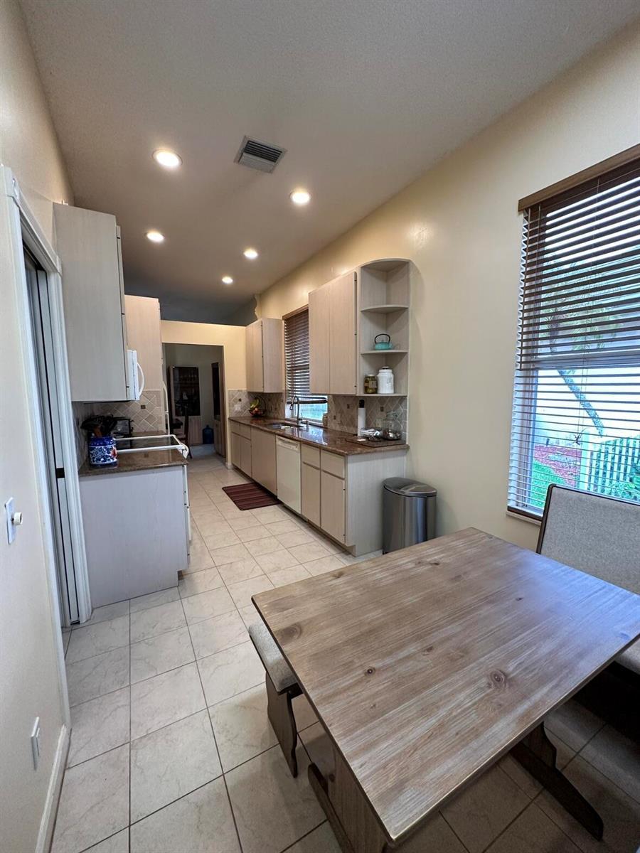 7461 SE Autumn Lane, Hobe Sound FL 33455 photo 3