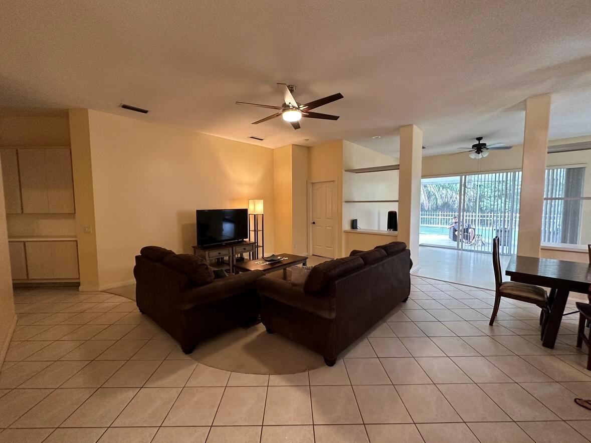 7461 SE Autumn Lane, Hobe Sound FL 33455 photo 4