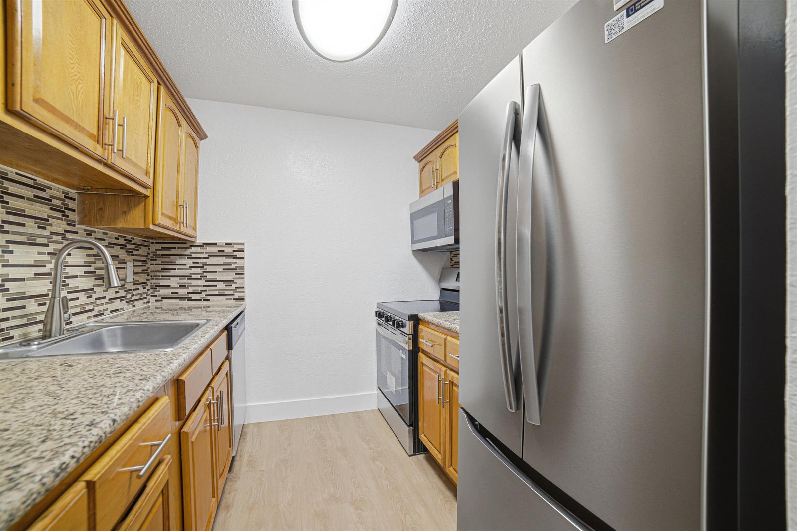 2800 NW 39th Way # 204, Lauderdale Lakes FL 33311 photo 4