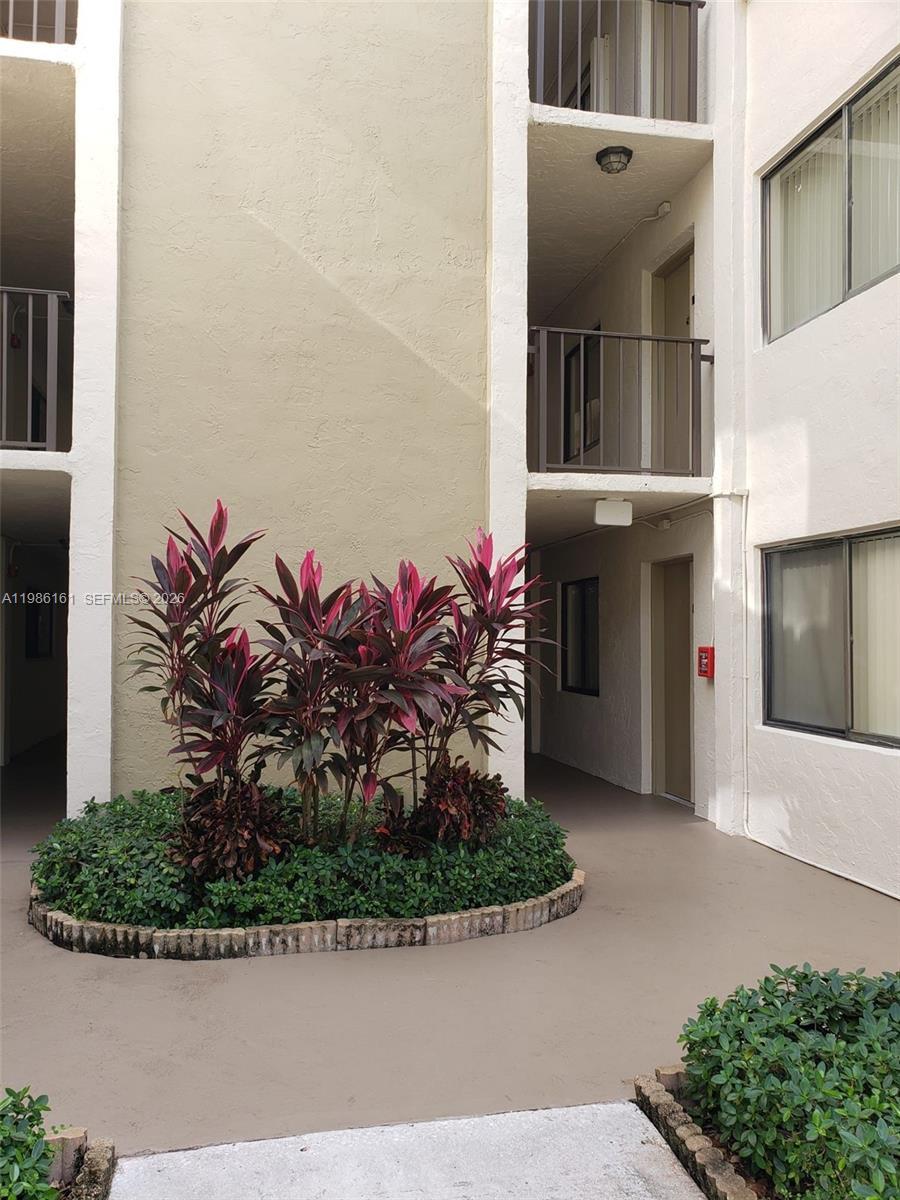 8025 SW 107th Ave # 118, Miami FL 33173 photo 2