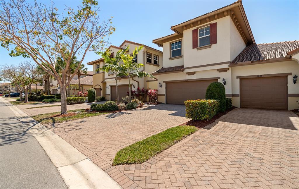 6074 NW 116th Drive, Coral Springs FL 33076 photo 2