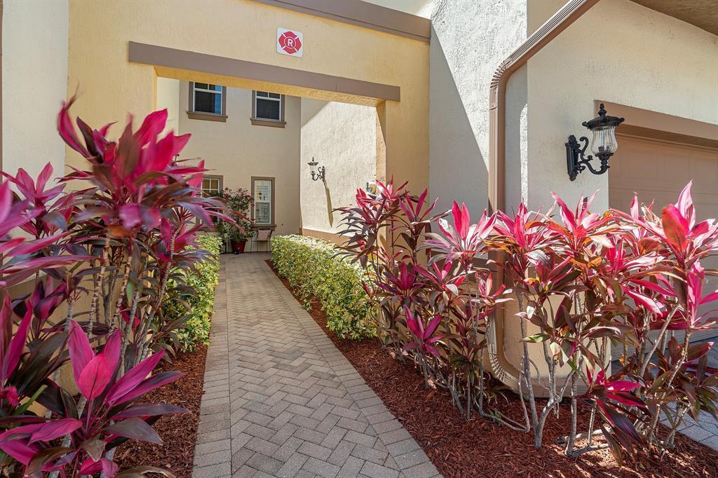 6074 NW 116th Drive, Coral Springs FL 33076 photo 4