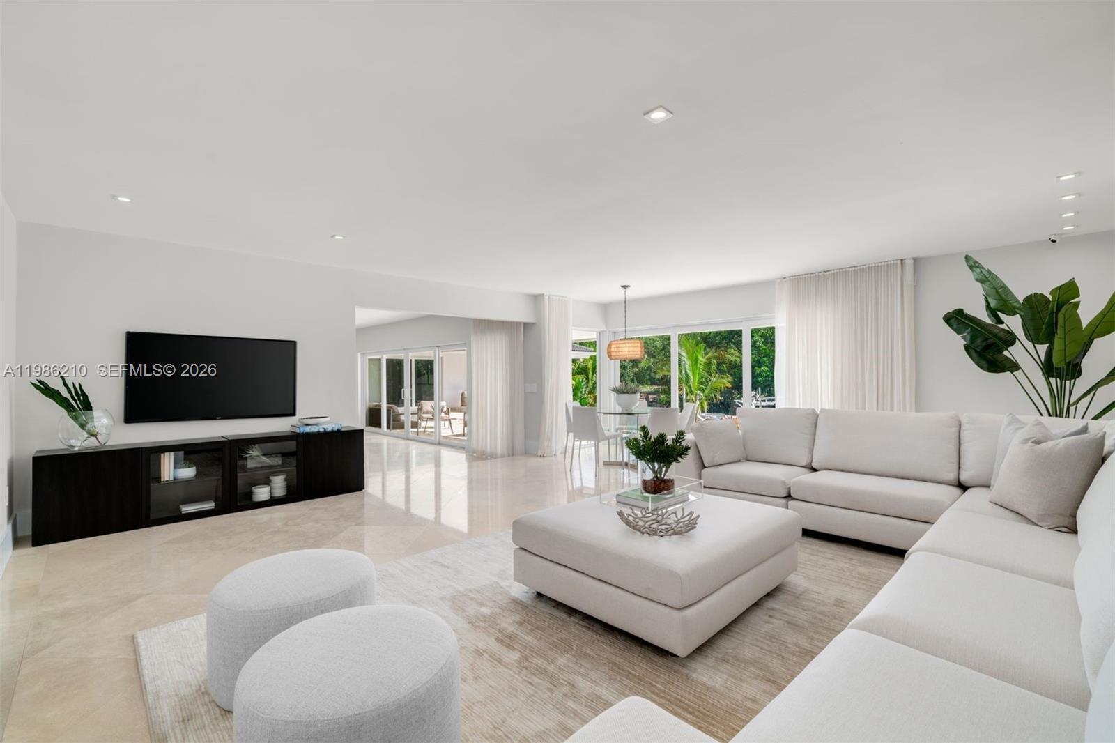 7155 Los Pinos Blvd, Coral Gables FL 33143 photo 5
