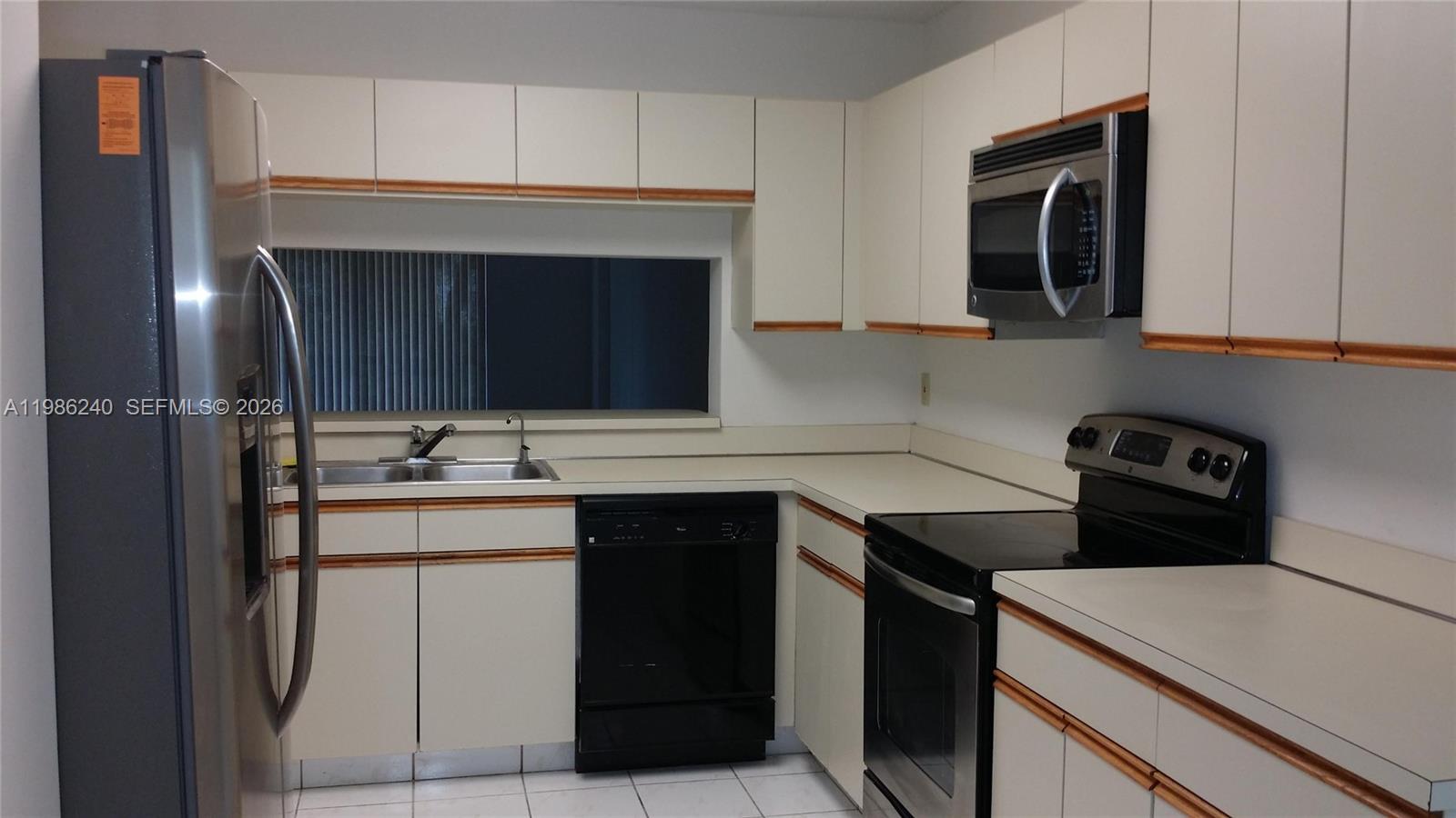4725 Lucerne Lakes Blvd E # 106, Lake Worth FL 33467 photo 3
