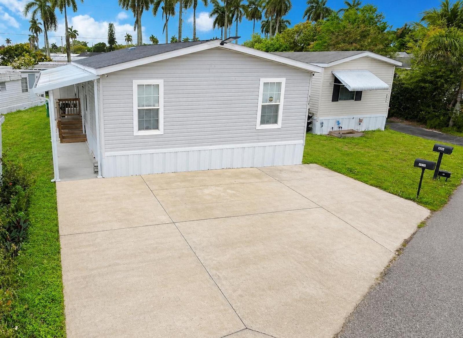 8516 SW 17th Court, Davie FL 33324 photo 2