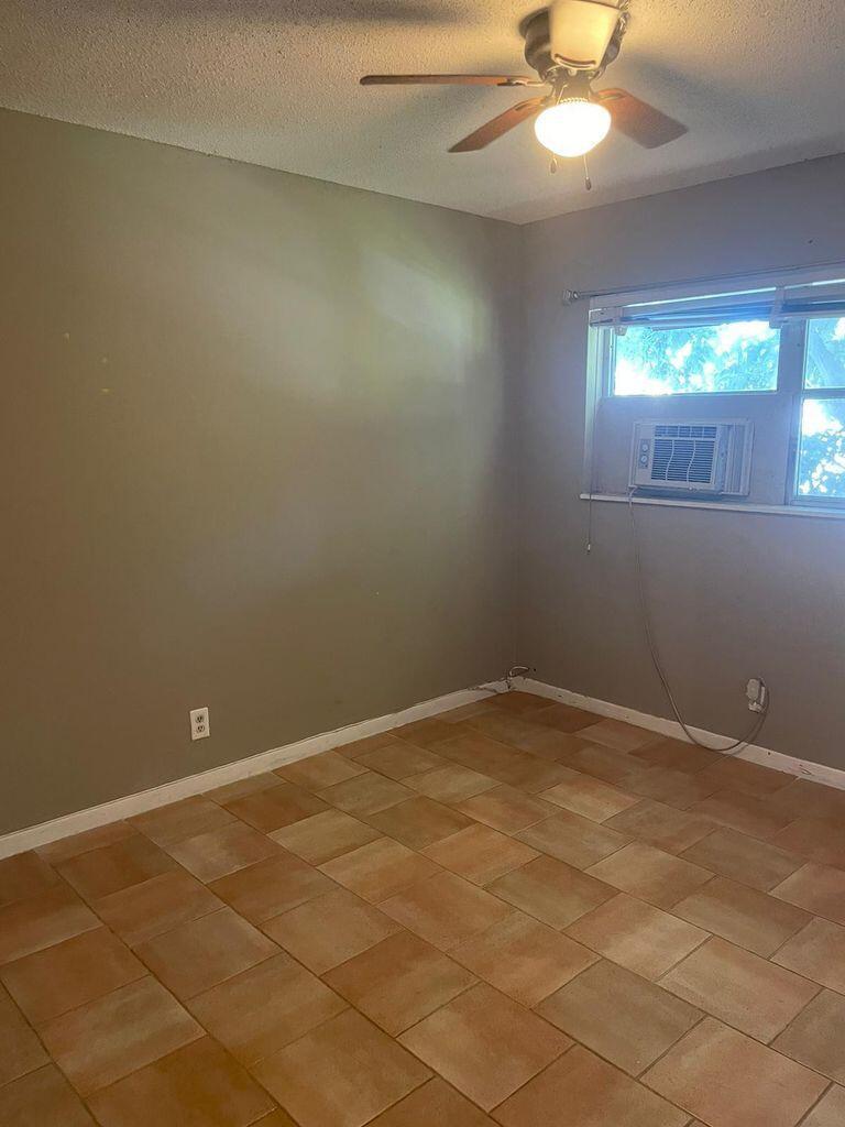 702 N L Street # 13, FL 33460 photo 5