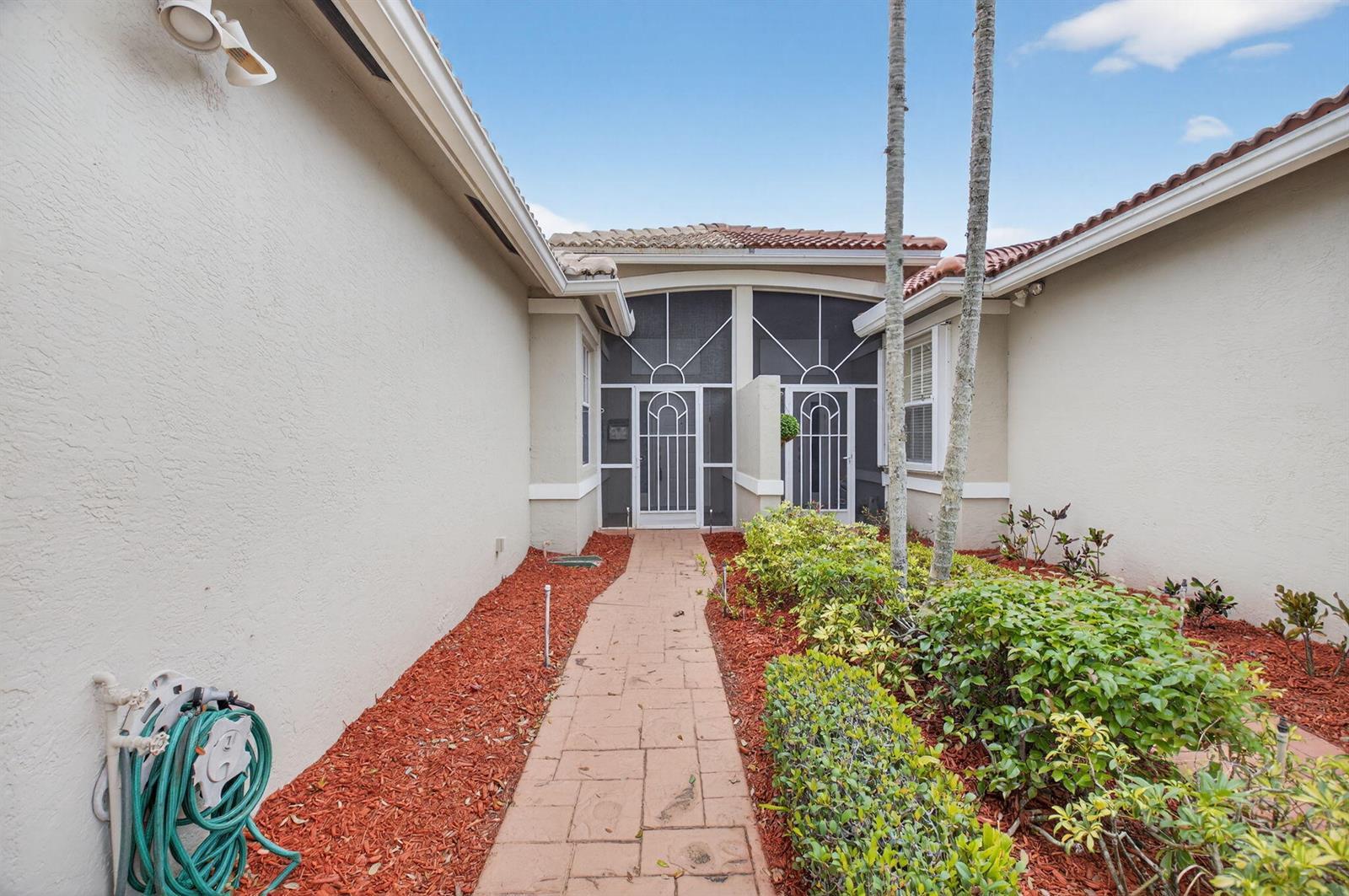 10585 Royal Caribbean Circle, Boynton Beach FL 33437 photo 4