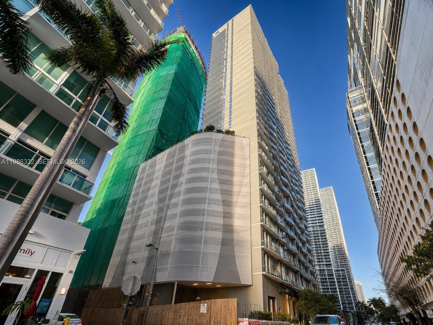 77 SE 5 St # 2015, Miami FL 33131 photo 3
