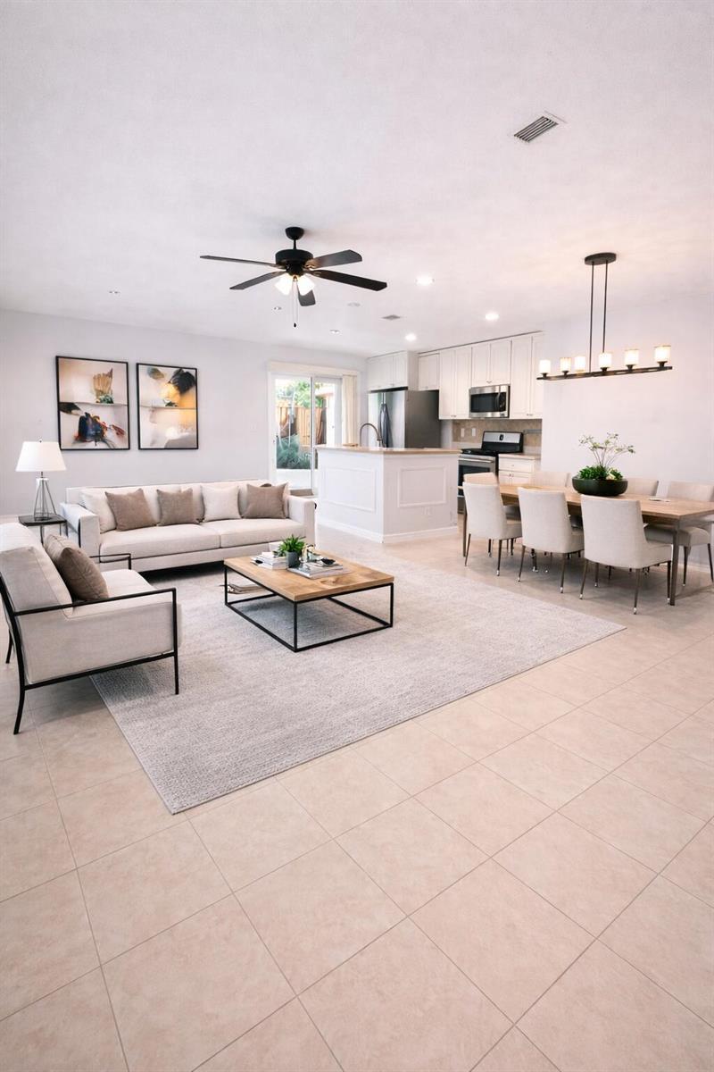 828 Greenleaf Circle, Vero Beach FL 32960 photo 2