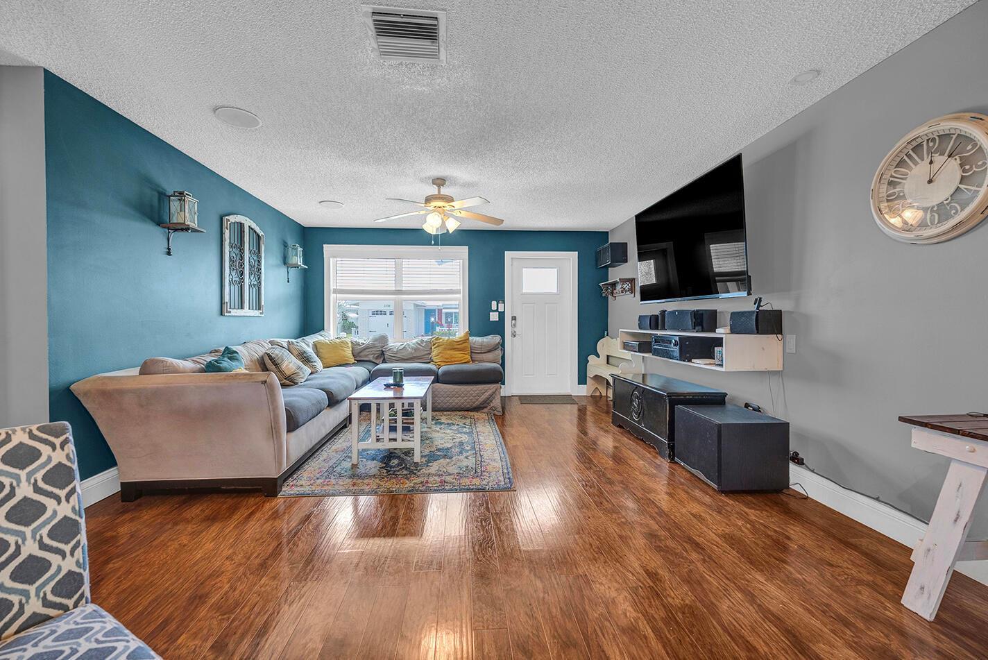 2105 Alfred Drive, Boynton Beach FL 33426 photo 4