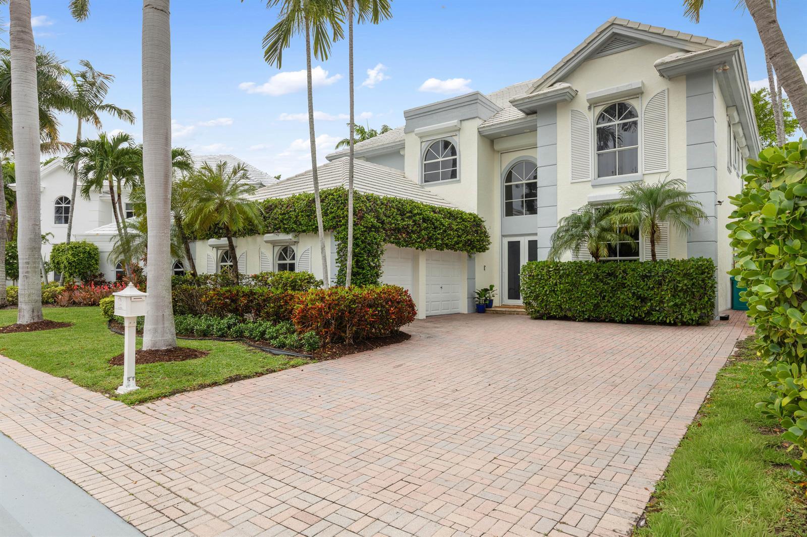 24 Grand Bay Estates Circle, Key Biscayne FL 33149