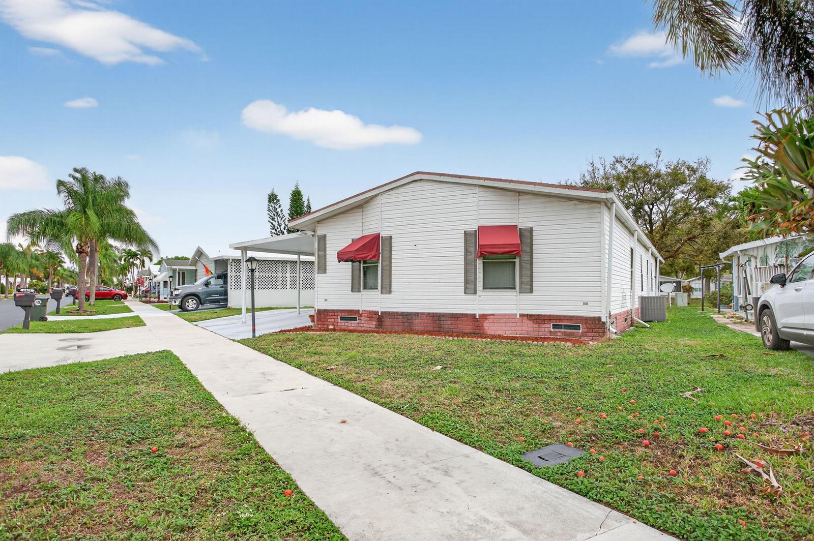 6482 NW 37th Avenue, Coconut Creek FL 33073 photo 3